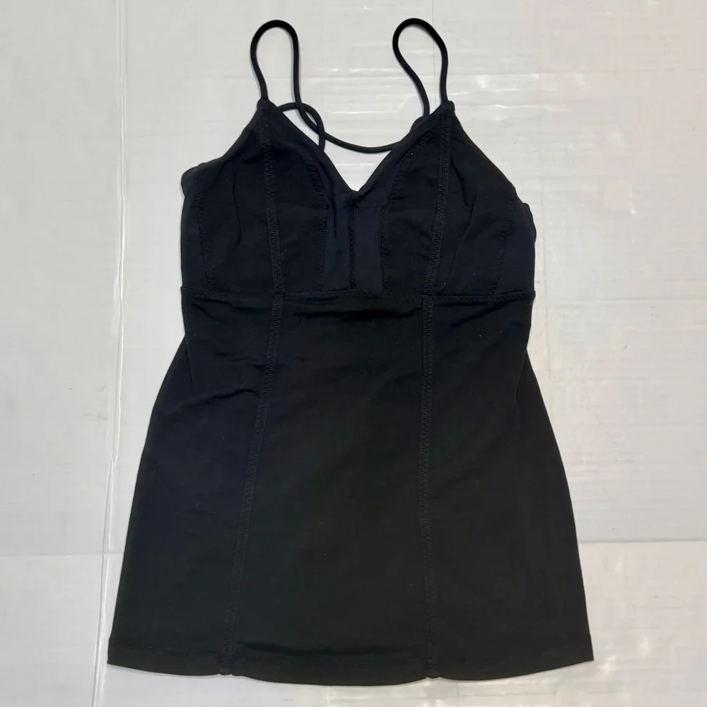 Lululemon Black Strappy Back Tank Top Built-in Shelf Bra Yoga Activewear Tank